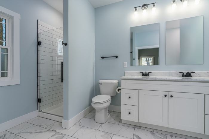 Bathroom paint colors color green bathrooms white ideas popular moore benjamin schemes sea walls gray small cabinets seafoam grey painting